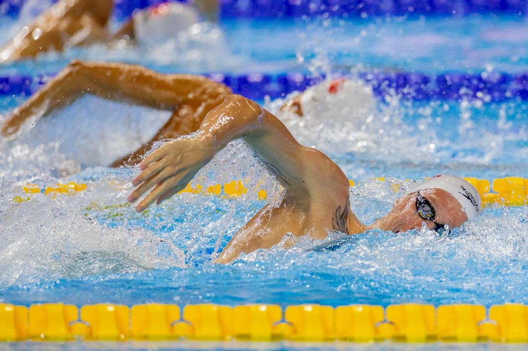 Florian Wellbrock krault durch das Wasser